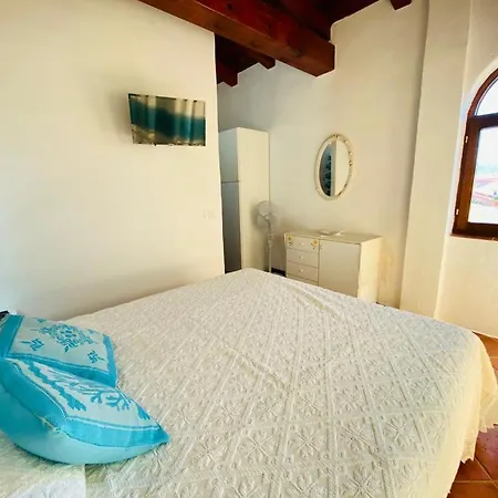 San Teodoro Viii Con Bbq, A/c E Wifi *